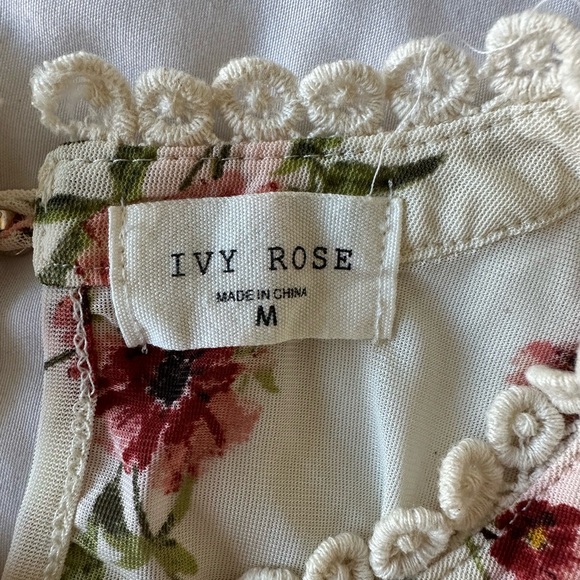 Floral Mesh Babydoll Top with Flutter Sleeves - Size M - Picture 4 of 4